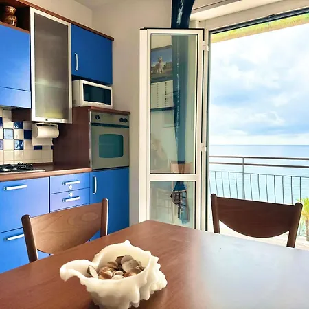 Hostdomus - Pietra Blu Pietra Ligure