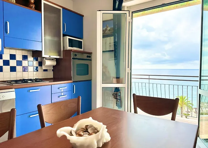 Hostdomus - Pietra Blu Pietra Ligure