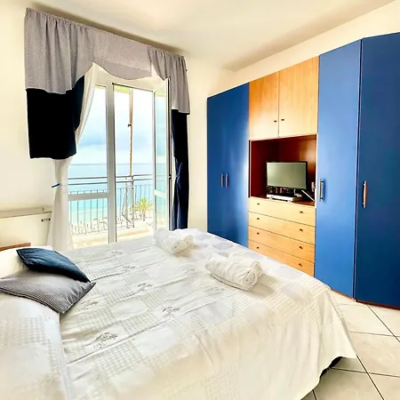 Appartamento Hostdomus - Pietra Blu *