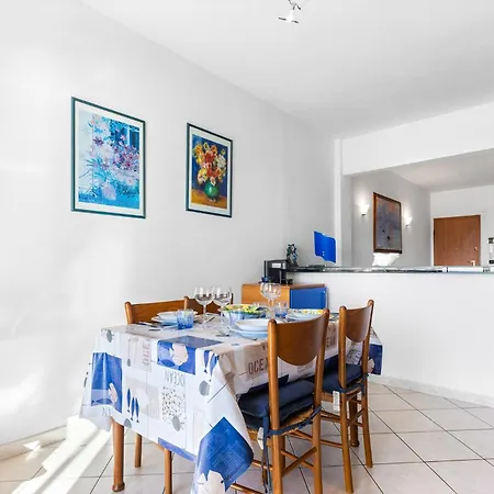 Hostdomus - Pietra Blu * Pietra Ligure