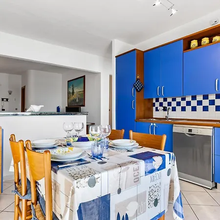 Hostdomus - Pietra Blu * Pietra Ligure