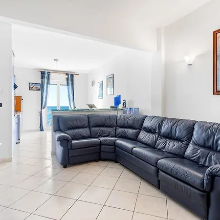 Hostdomus - Pietra Blu * Pietra Ligure